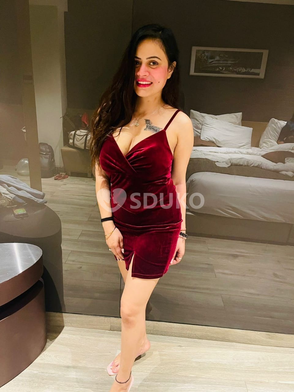 Saket ❣️❣️Low price high profile college girl and aunty available any time available service genuine vip call gi