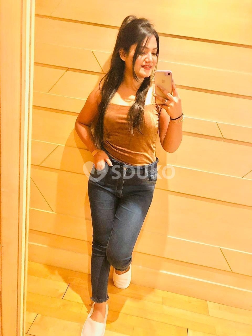 Noida myself Komal Sharma safe and secure VIP top call girls sex service models and college girl'and house wife availabl