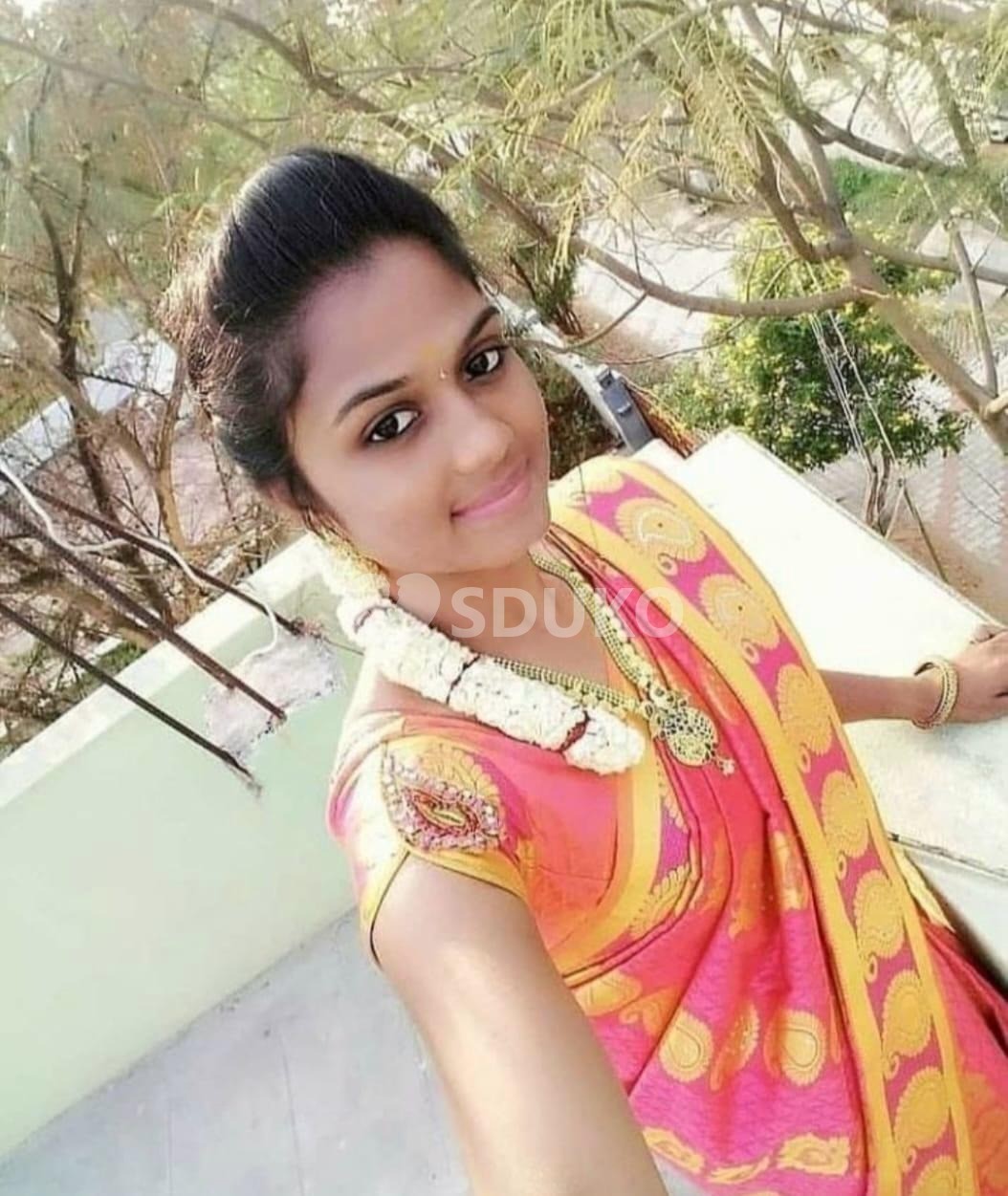 Bangalore Call girl  low price VIP profile doorstop available