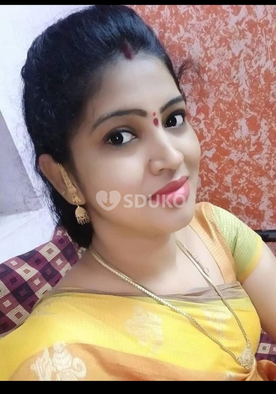 Ambattur Independence VIP call girl service college girls and housewife