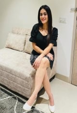 Independent Indian hot girl available for video call sex outcall and incall booking available