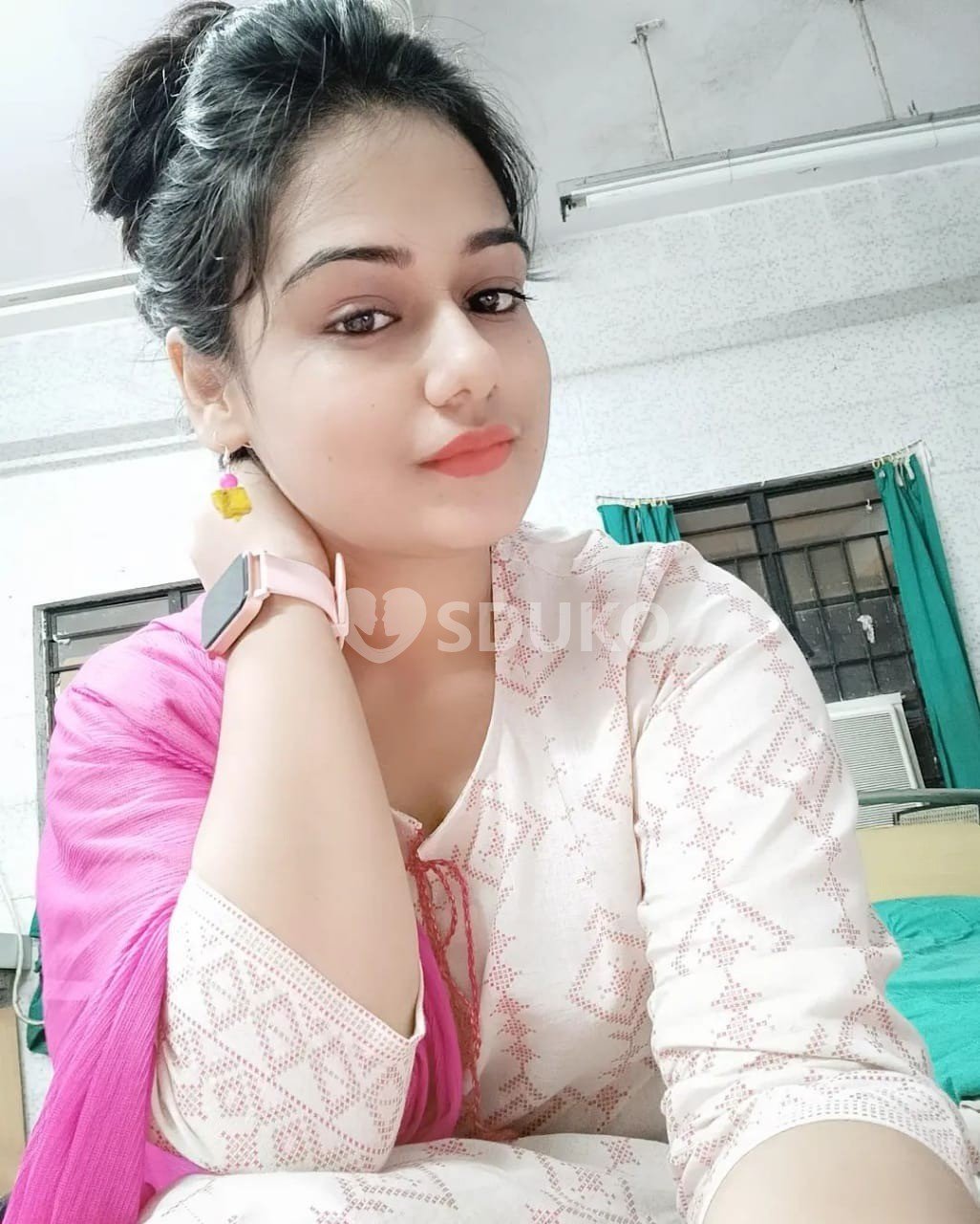 Hapur unlimited shot looking very hot and slim body local college girl genuine young and trust model