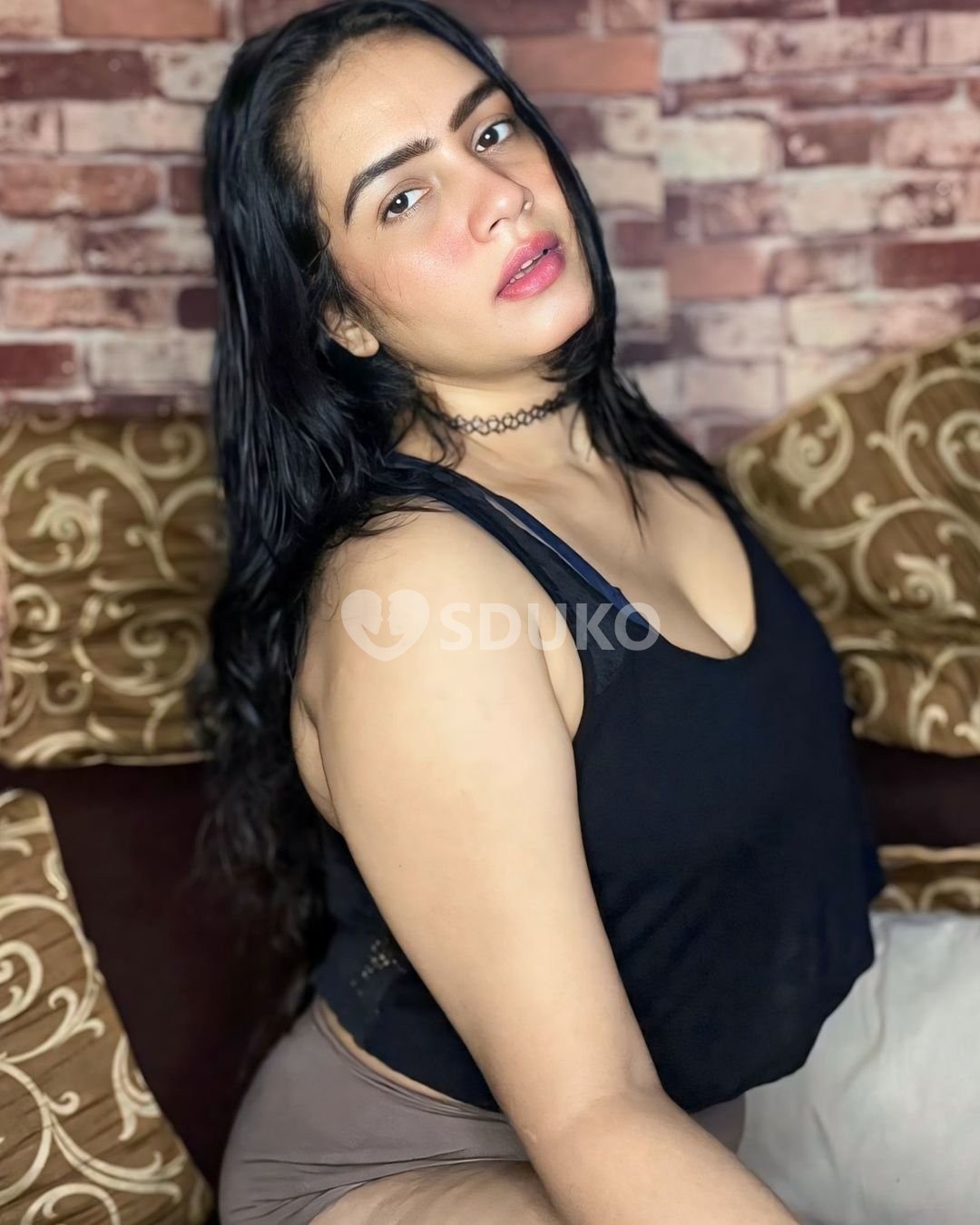 -* My self Tanya arora call girl incall outcall both available