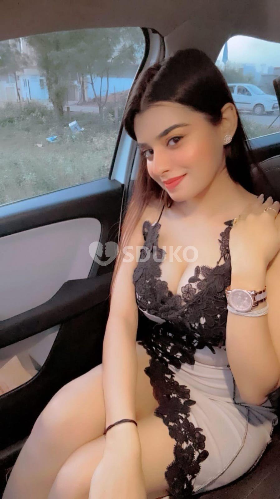 Goregaon Mumbai Myself Monika call girl service hotel and home service 24 hours available now call me gurgaon