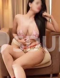 Independent Escort in Ahmedabad – Priyanka Jaiswal