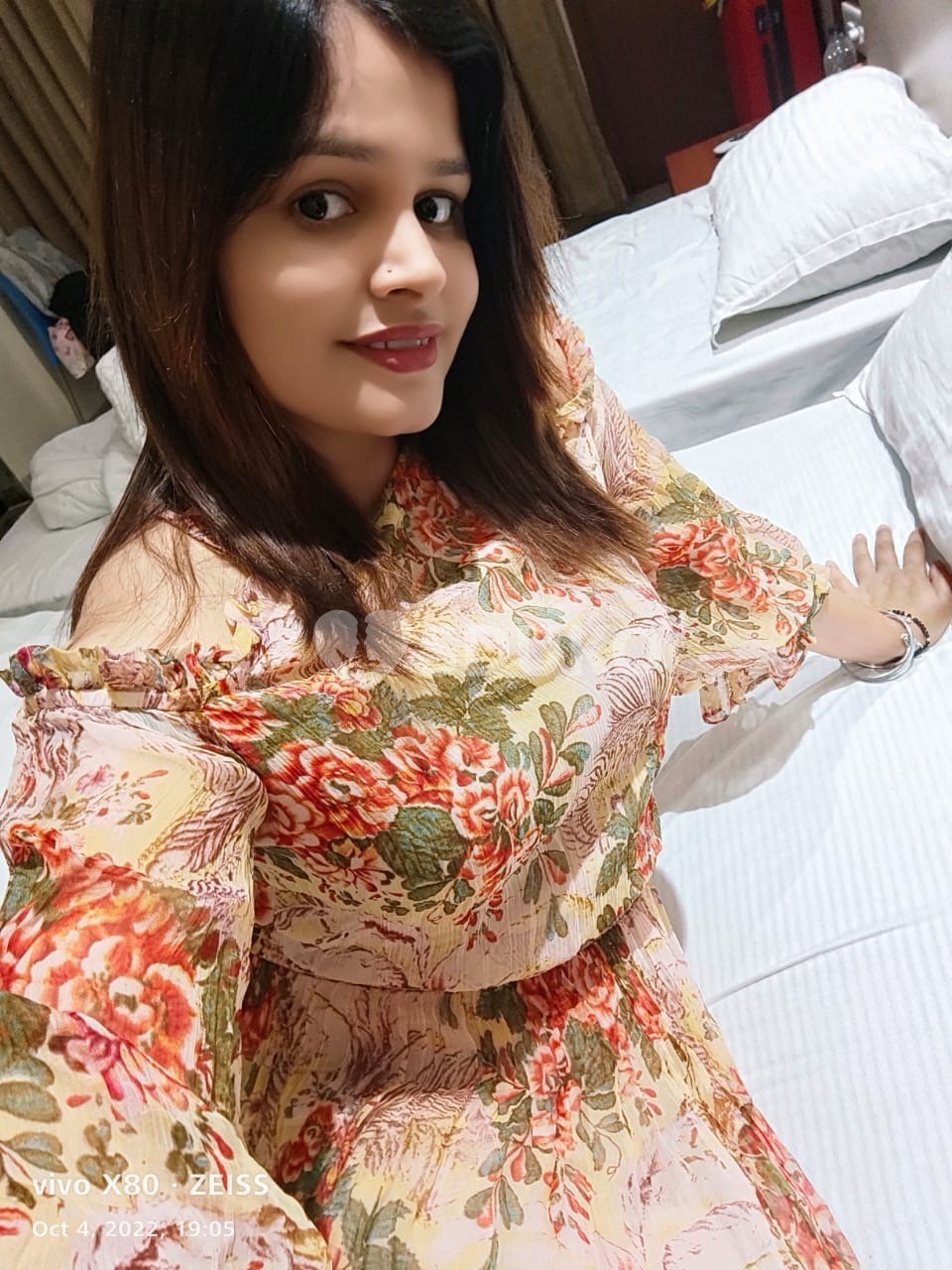 6232/5081/39 utamngar my self kavya garg home and hotel service available anytime call me