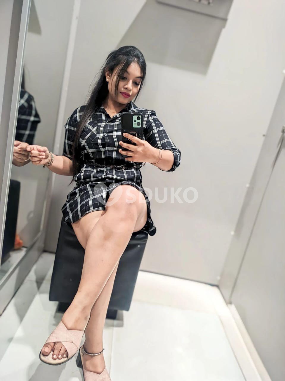 Kochi myself sumant Gupta safe and secure VIP top call girls sex service models and college girl'and house wife availabl