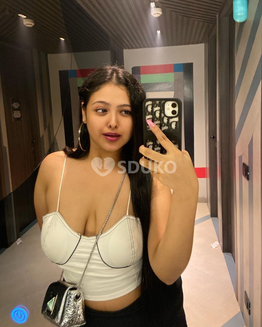 Adoor independent call girl  enjoy service fully satisfied service