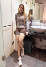 Independent Indian hot girl available for video call sex outcall and incall booking available