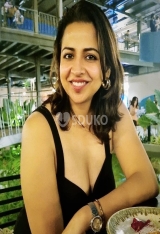 Independent Indian hot girl available for video call sex outcall and incall booking available